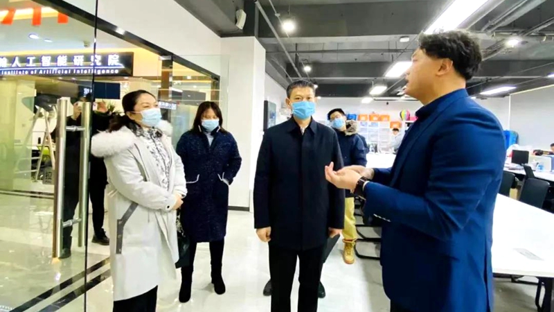 湖北省臺辦主任莊光明一行赴武漢市東西湖區、黃陂區調研涉臺園區建設工作