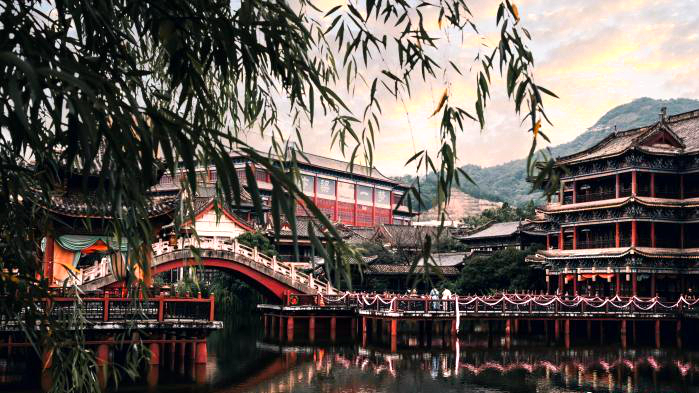 “星連心兩岸研學中華文明探索之旅”活動在浙江金華東陽市橫店影視城閉幕