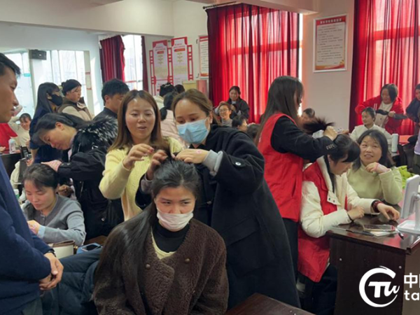 開封市舉辦台屬「技能照亮前程」美容、美髮、美甲技能培訓