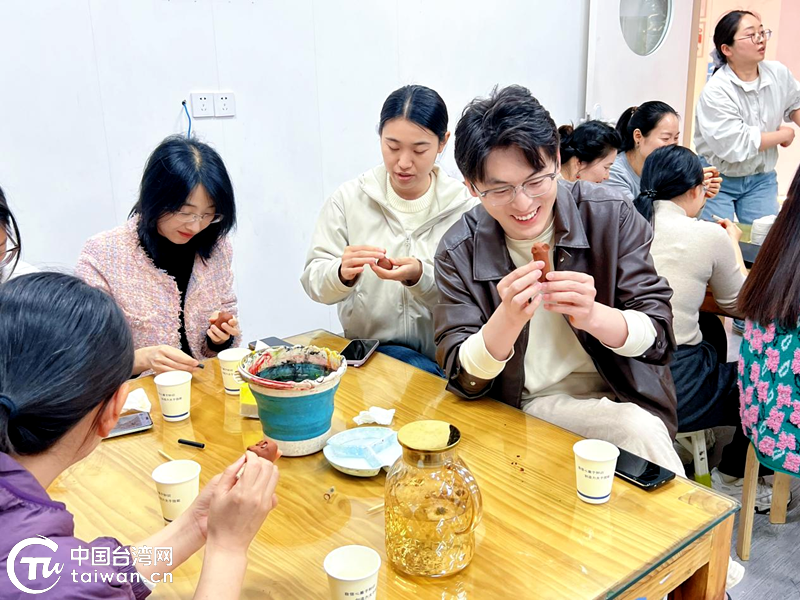 鄭州滎陽市臺辦組織轄區臺胞臺屬開展非遺文化體驗活動