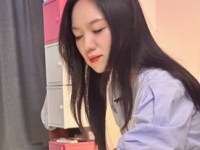 中秋沙畫裏的月和《日月潭》裏的月代表著一種「守望」